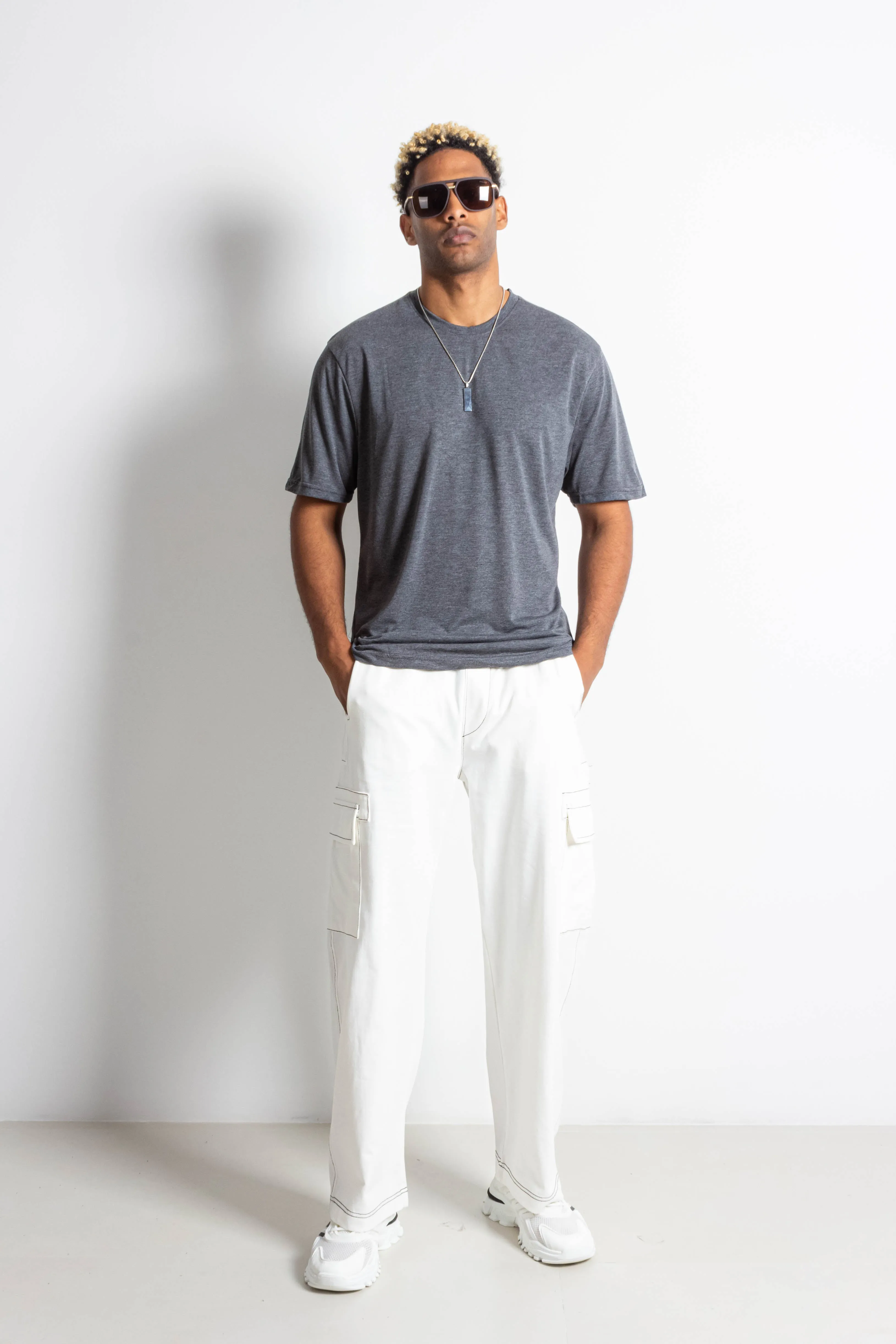 BASIC LIGHTWEIGHT T-SHIRT