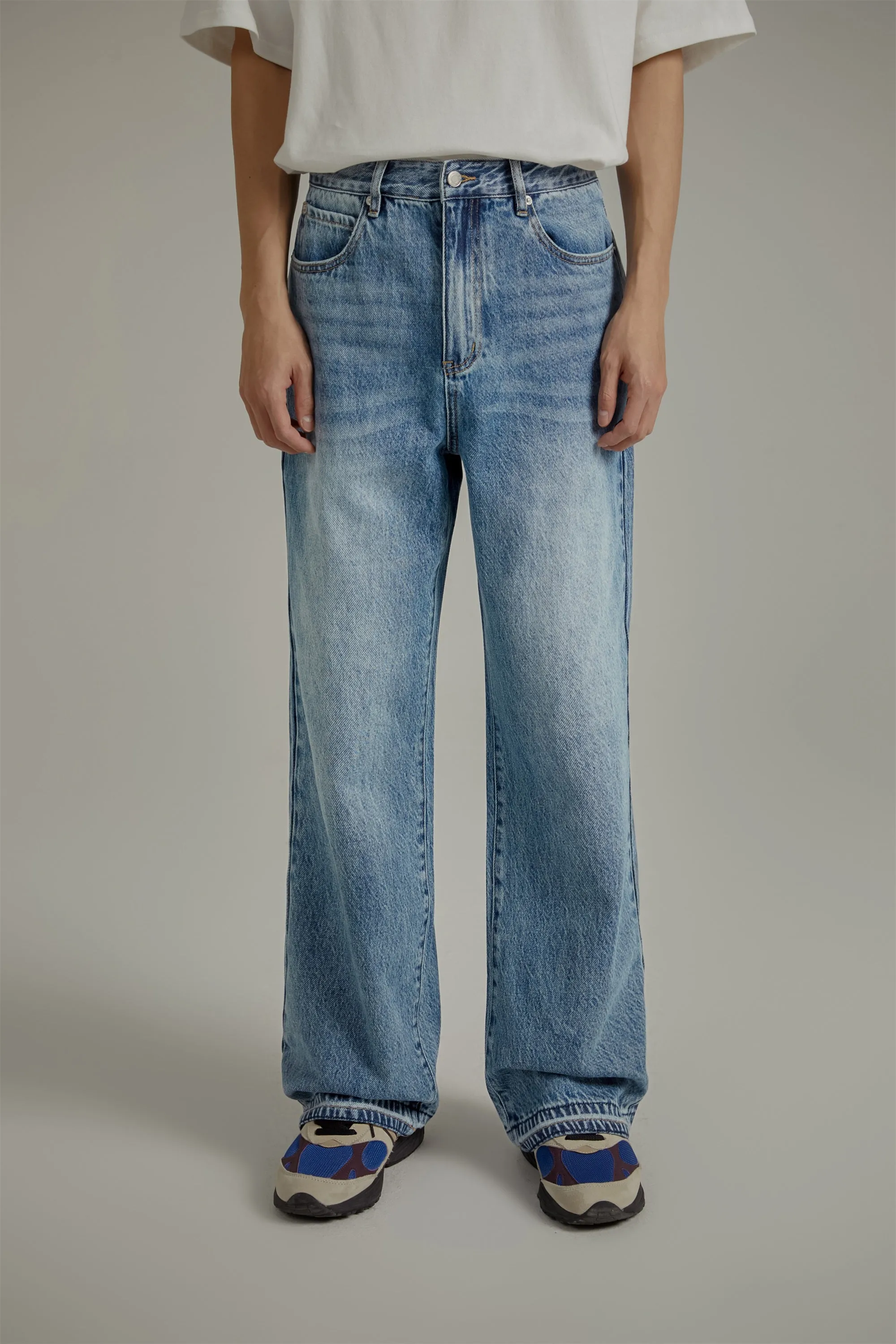 Boyfriend Washed Straight Jeans