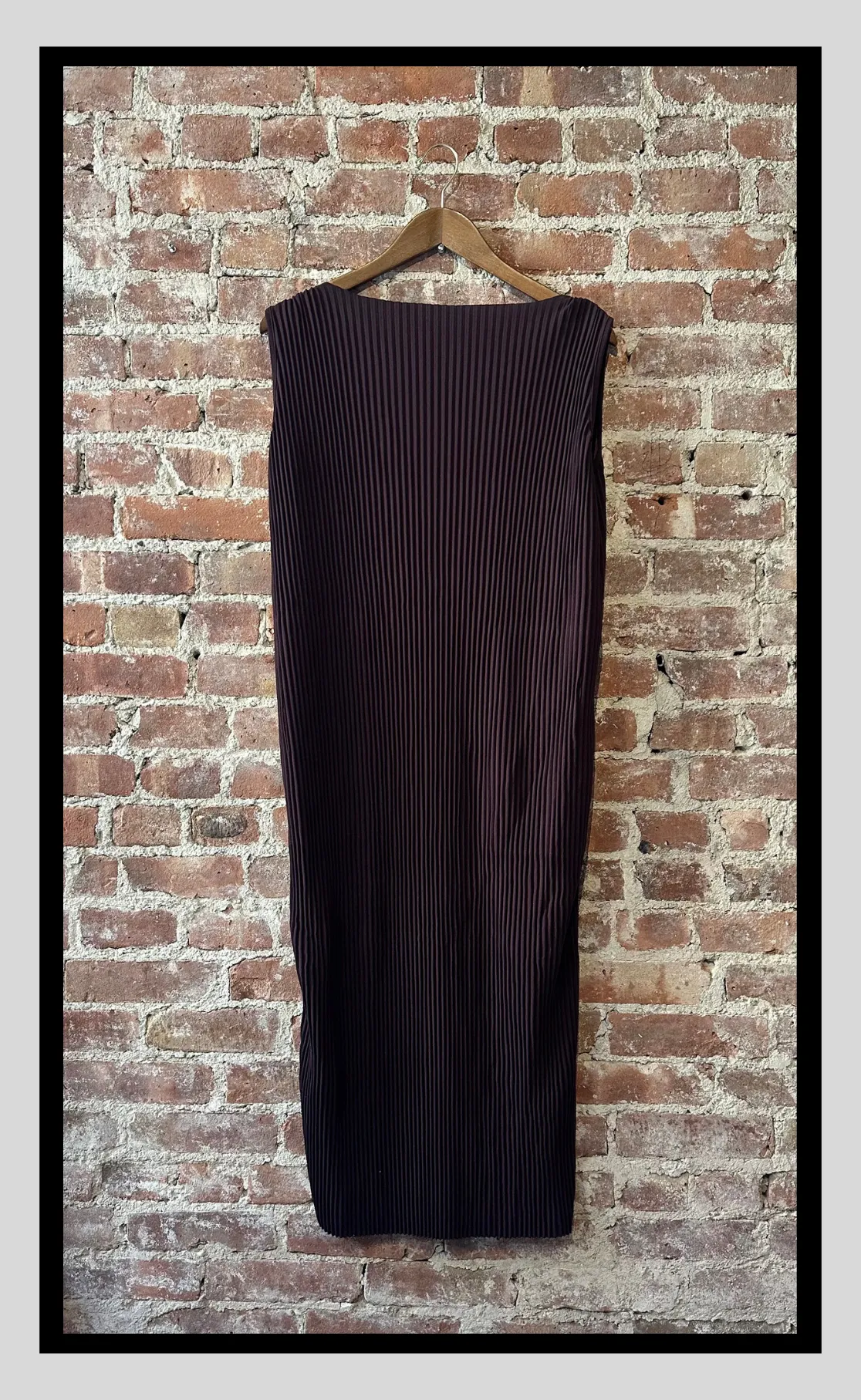 Sleeveless Ribbed Midi Dress