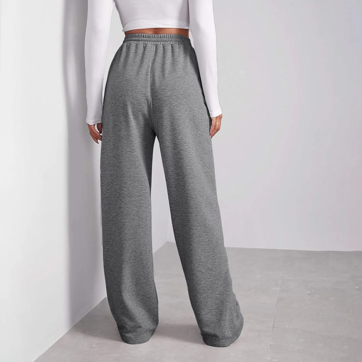Womens Fleece Sweatpants Straight Legs Drawstring Pants Winter Sweatpants Casual Sport Workout Pants with Pockets