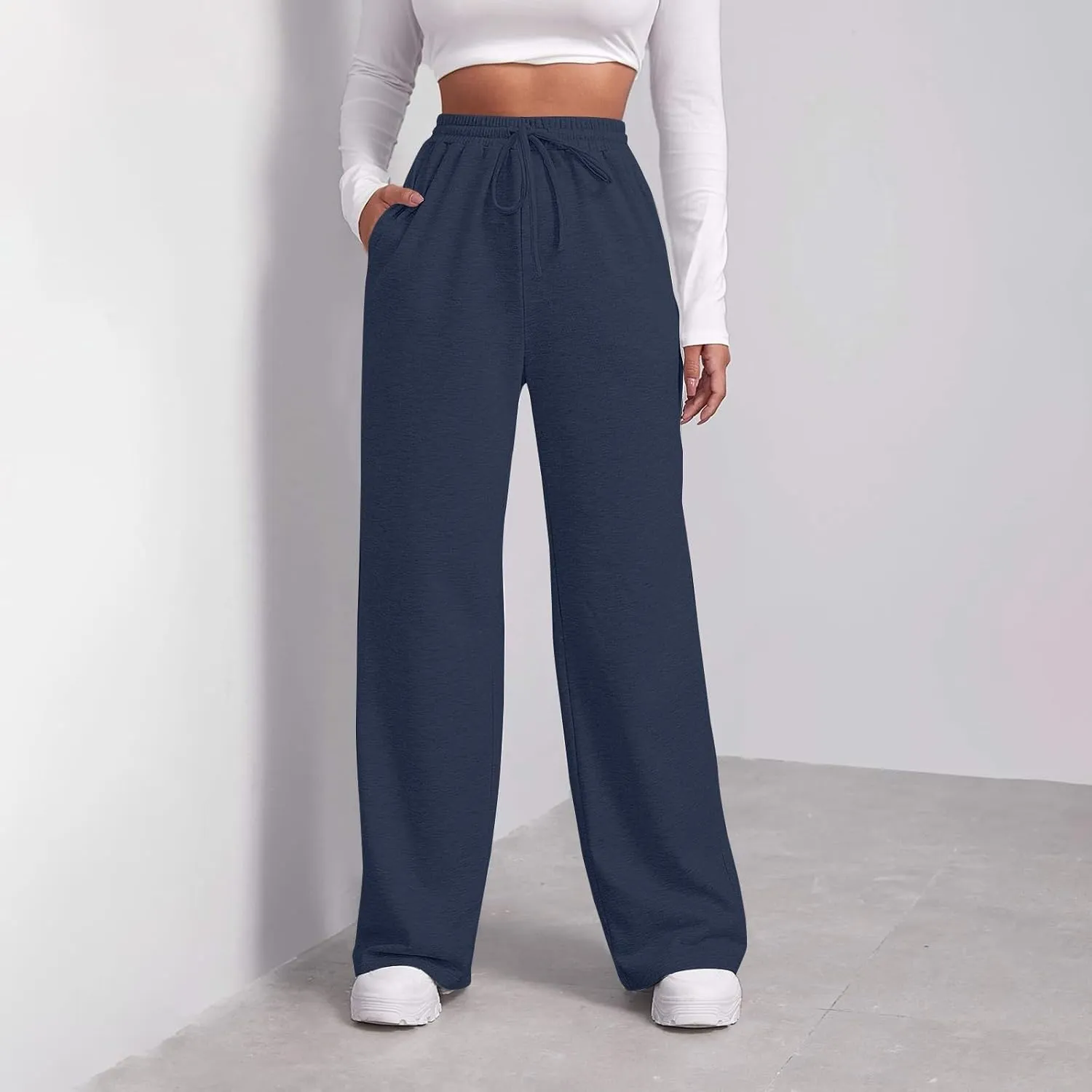 Womens Fleece Sweatpants Straight Legs Drawstring Pants Winter Sweatpants Casual Sport Workout Pants with Pockets