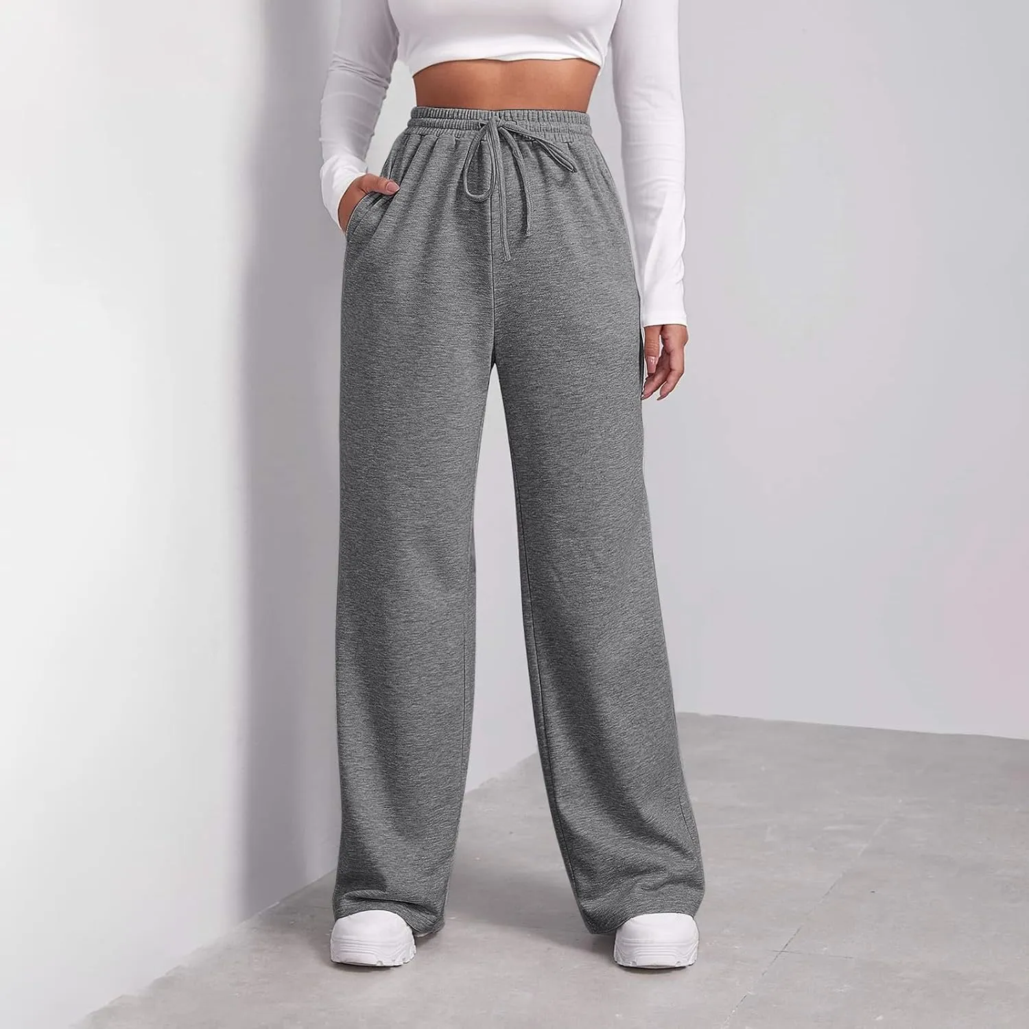 Womens Fleece Sweatpants Straight Legs Drawstring Pants Winter Sweatpants Casual Sport Workout Pants with Pockets
